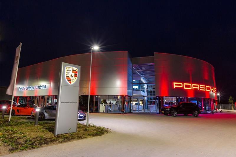 DEA equipped a Porsche workshop in Maastricht